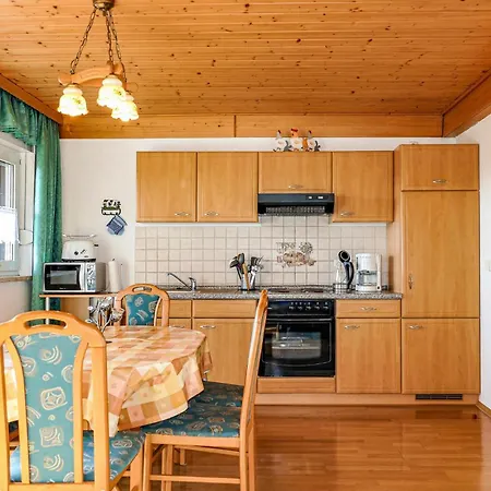 בית נופש 3 Bedroom Lovely In